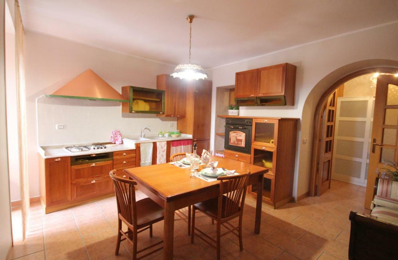 B&B Cortile Aurora Бронте Екстер'єр фото