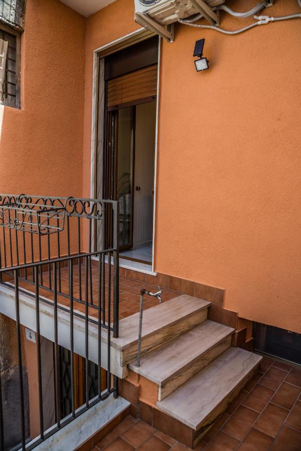 B&B Cortile Aurora Бронте Екстер'єр фото